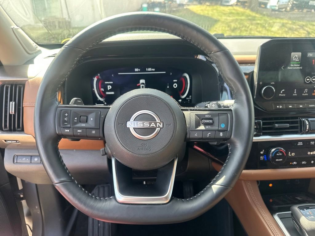 Used 2025 Nissan Pathfinder Platinum w/ Cargo Package image 14