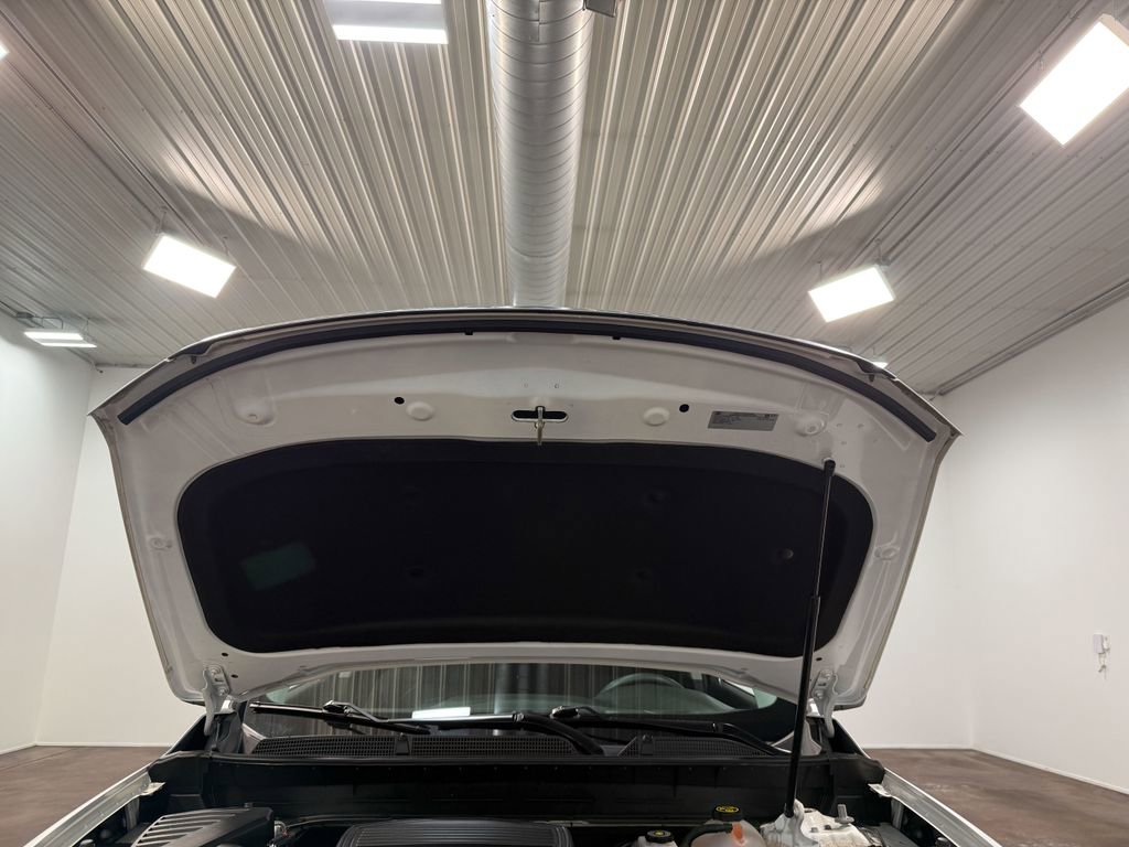 Used 2021 GMC Acadia SLE w/ Trailering Package image 87