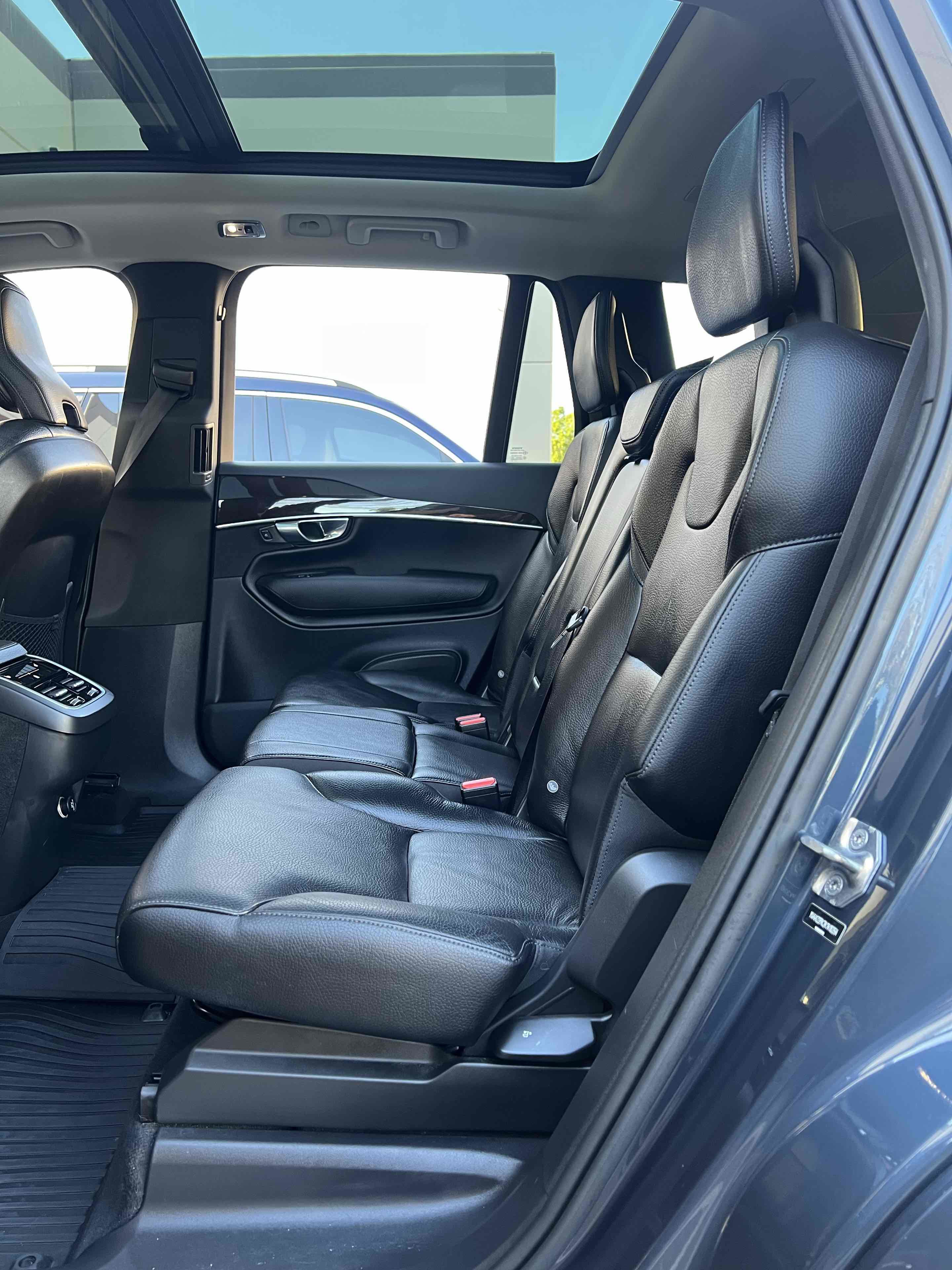 Used 2019 Volvo XC90 T6 Momentum w/ Advanced Package image 54