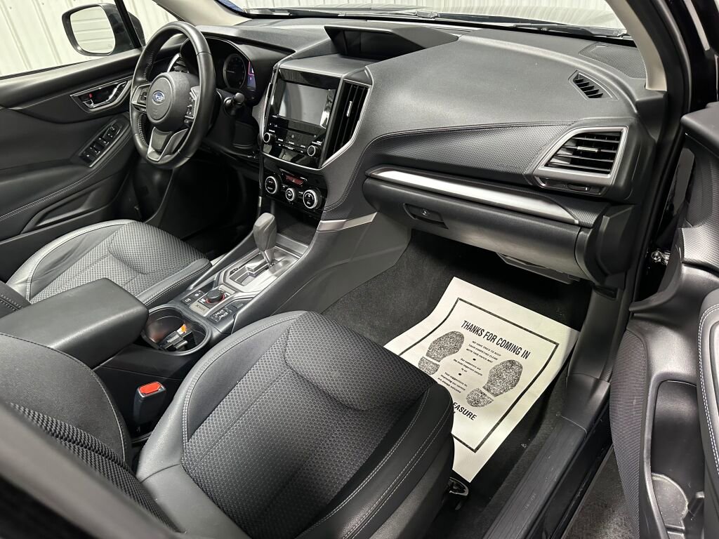 Used 2023 Subaru Forester Premium image 7