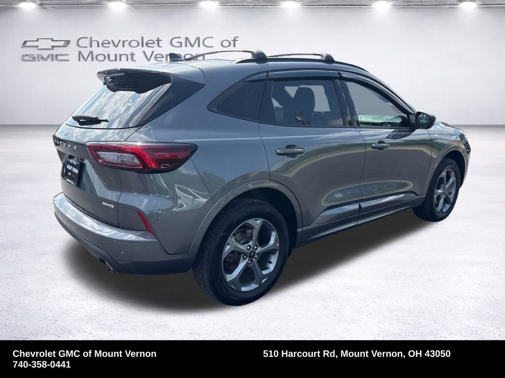 Used 2023 Ford Escape ST-Line w/ Tech Pack #1 AWD/4WD image 5