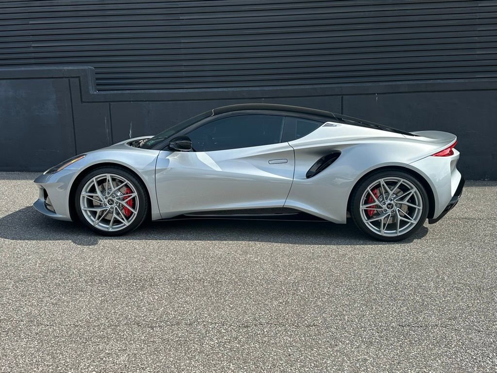 Used 2026 Lotus Emira SE image 2