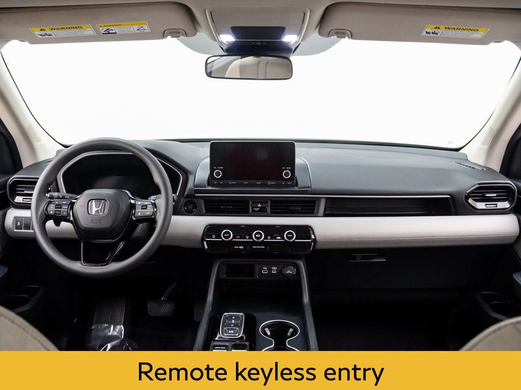 Used 2023 Honda Pilot LX image 10