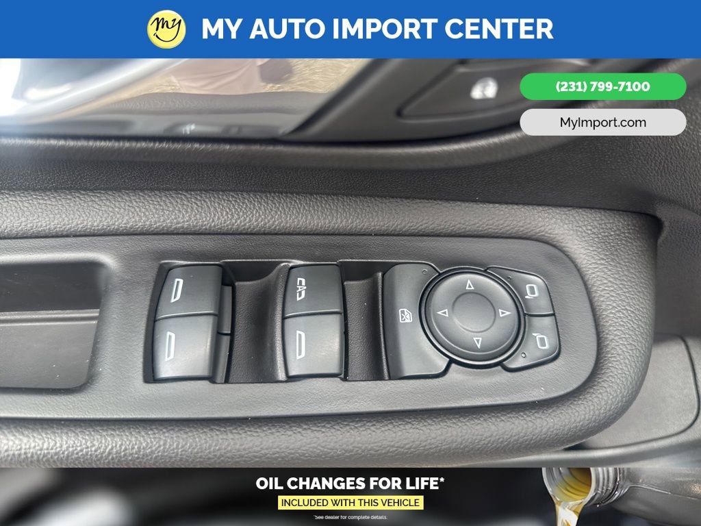 Used 2020 GMC Terrain SLE w/ Elevation Edition FWD image 11