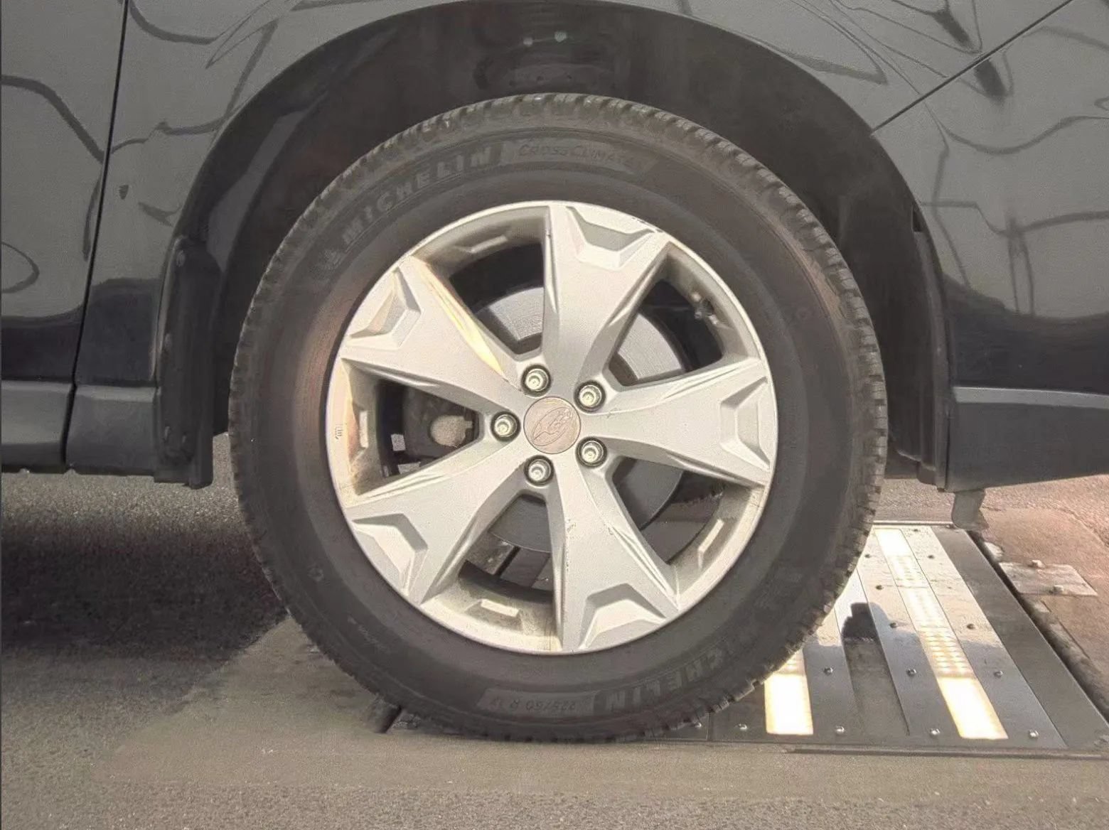 Used 2016 Subaru Forester 2.5i Limited AWD/4WD image 6