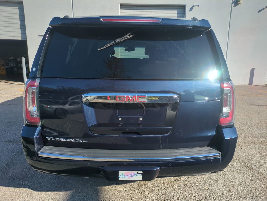 Used 2018 GMC Yukon XL Denali w/ Open Road Package image 7