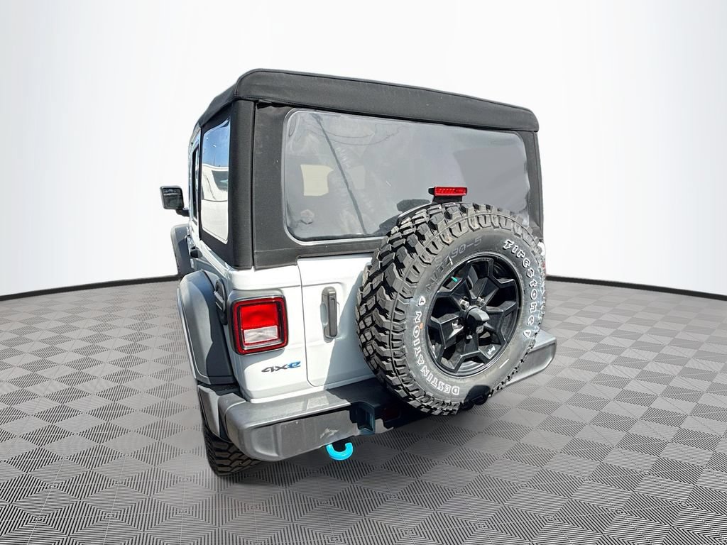 Used 2023 Jeep Wrangler Unlimited w/ Cold Weather Group AWD/4WD image 6
