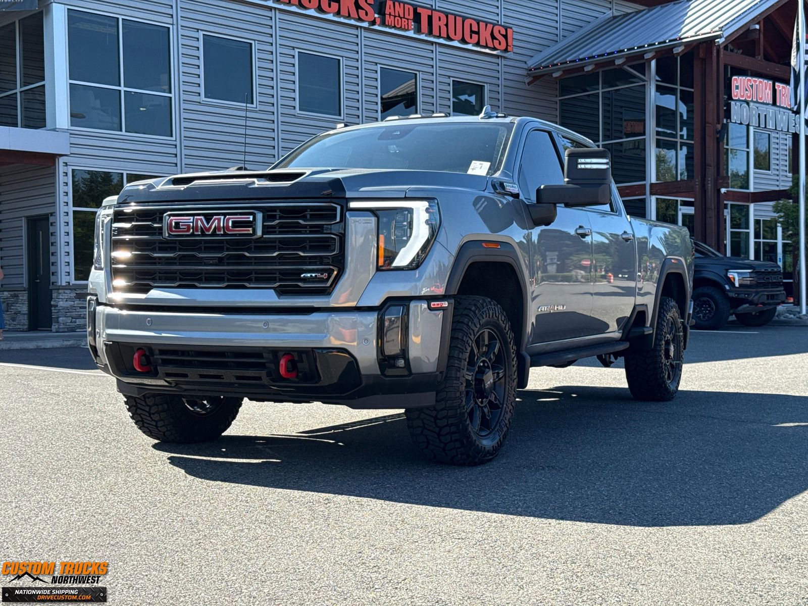 Used 2024 GMC Sierra 2500 AT4 w/ AT4 Premium Plus Package image 3