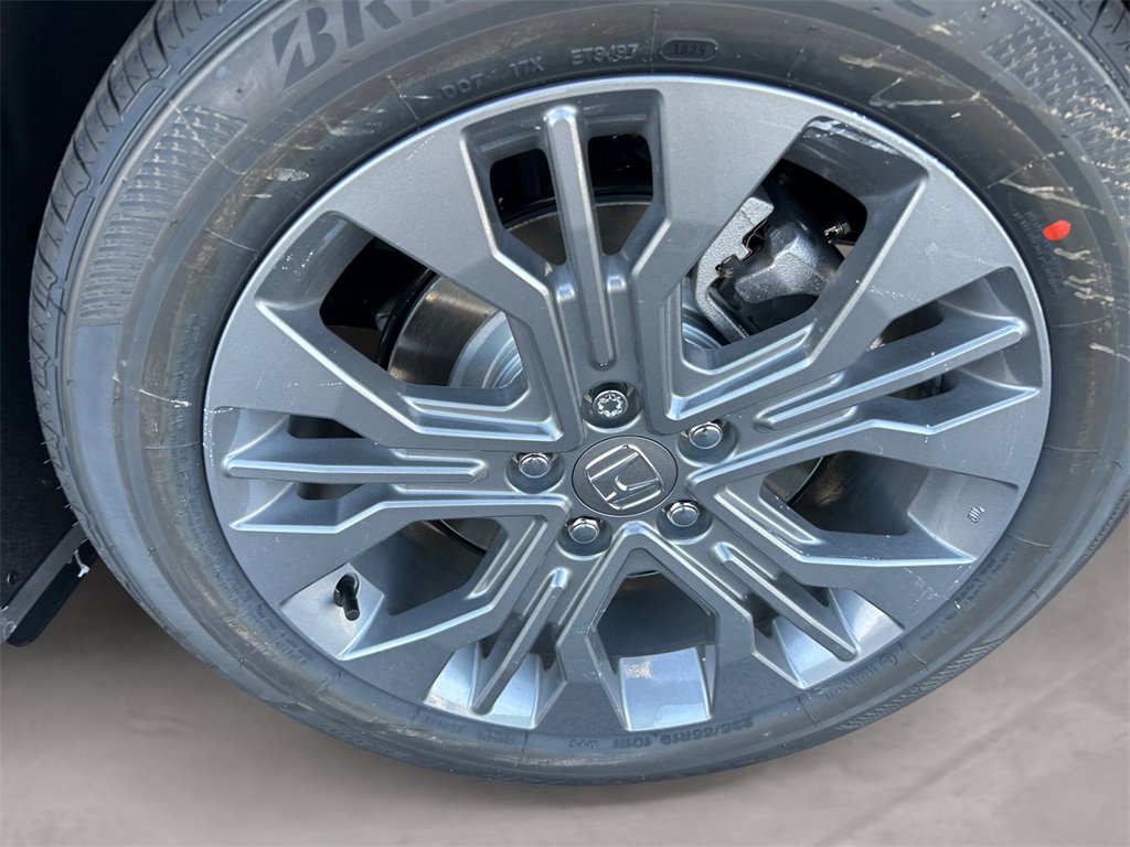 New 2026 Honda Odyssey Touring image 14