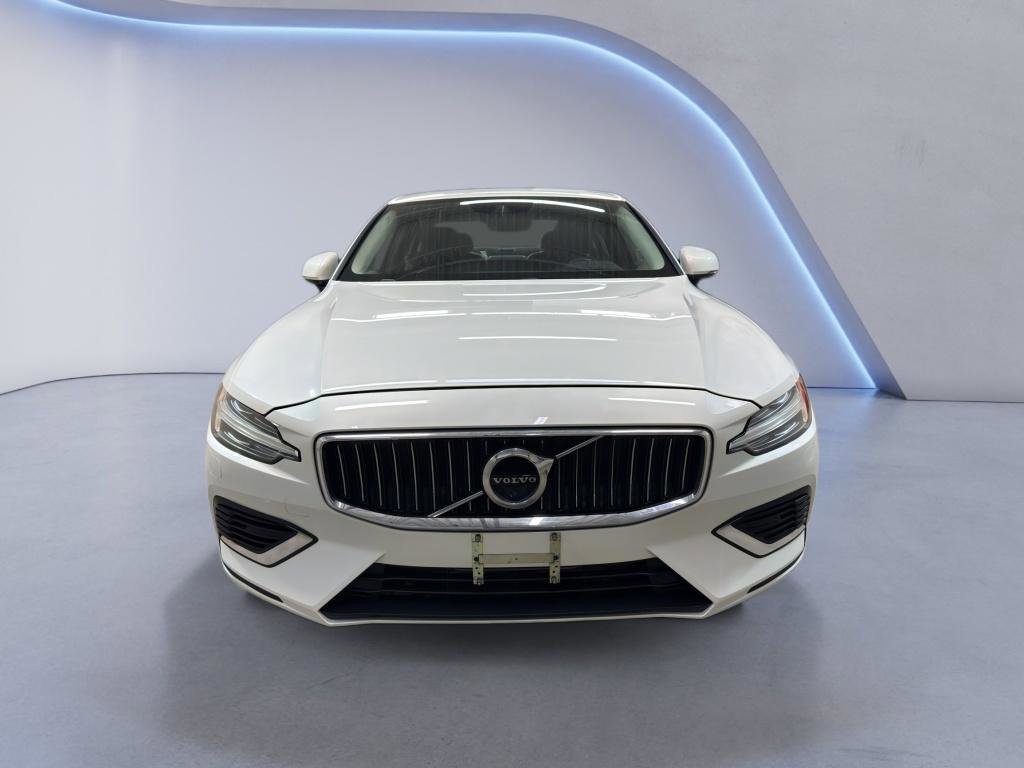 Used 2019 Volvo S60 T8 Inscription image 2