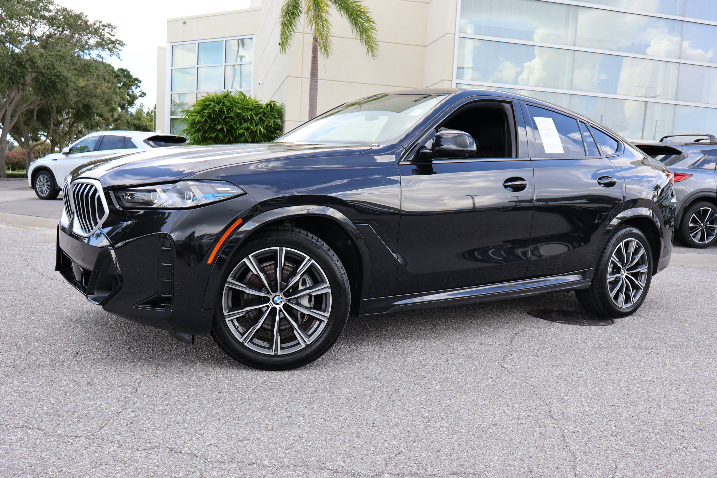 Used 2024 BMW X6 xDrive40i w/ Premium Package