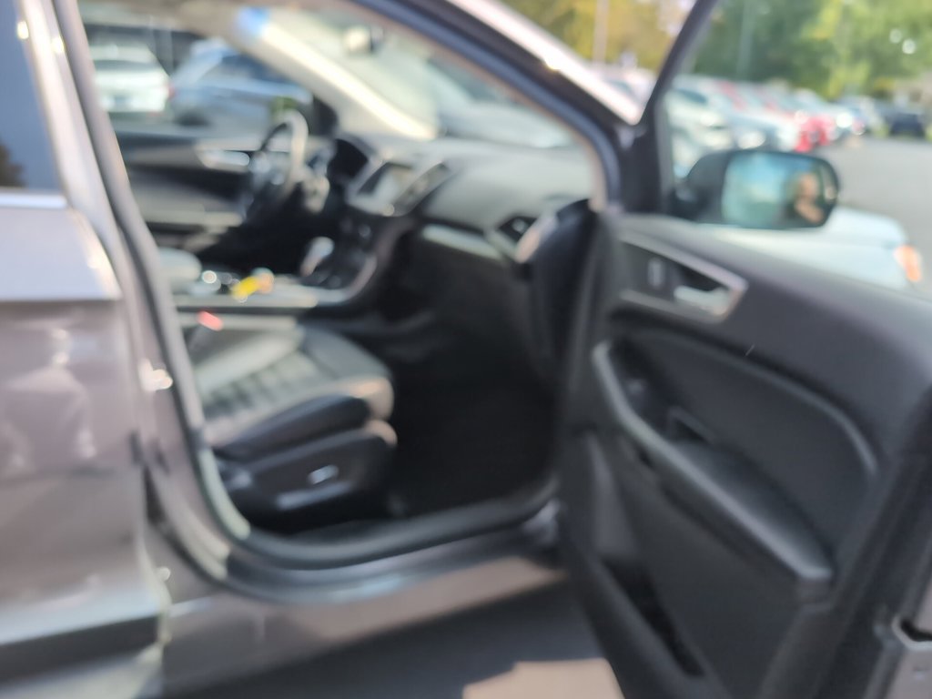 Used 2015 Ford Edge SEL w/ Equipment Group 201A AWD/4WD image 7