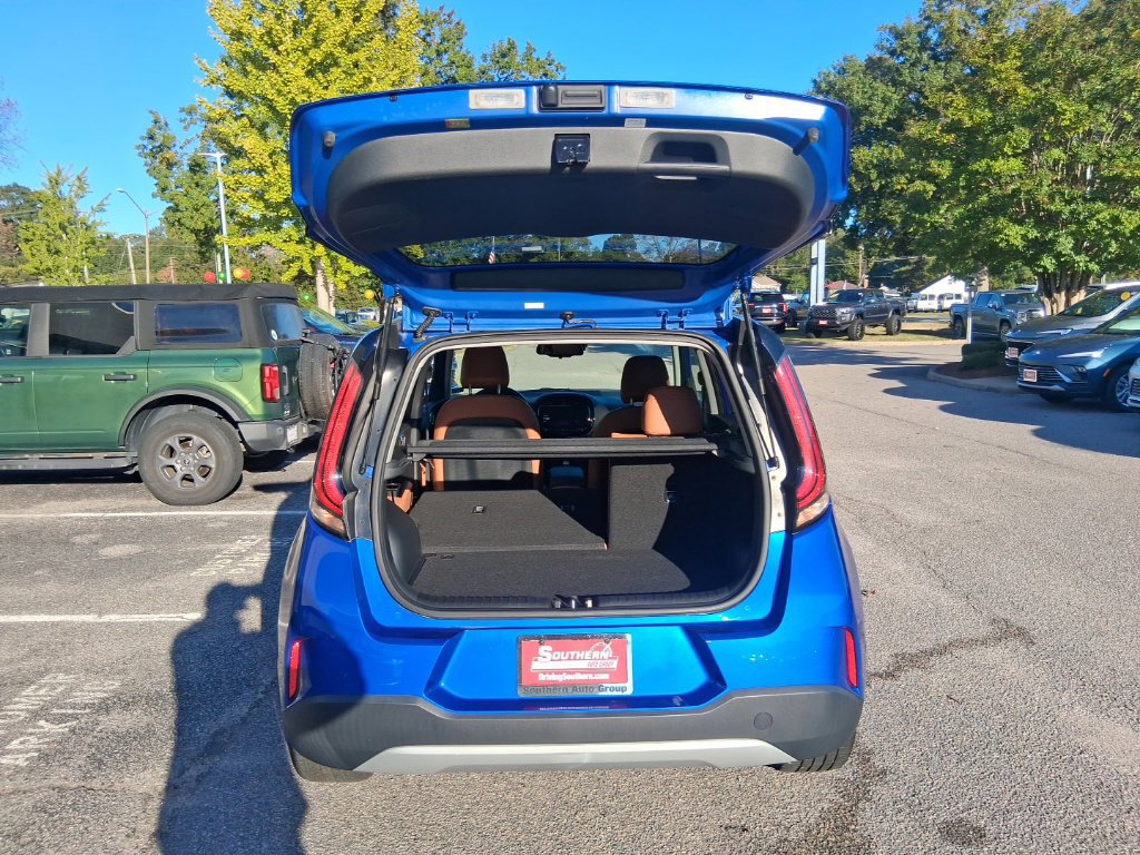 Certified 2024 Kia Soul EX w/ EX Designer Package FWD image 21