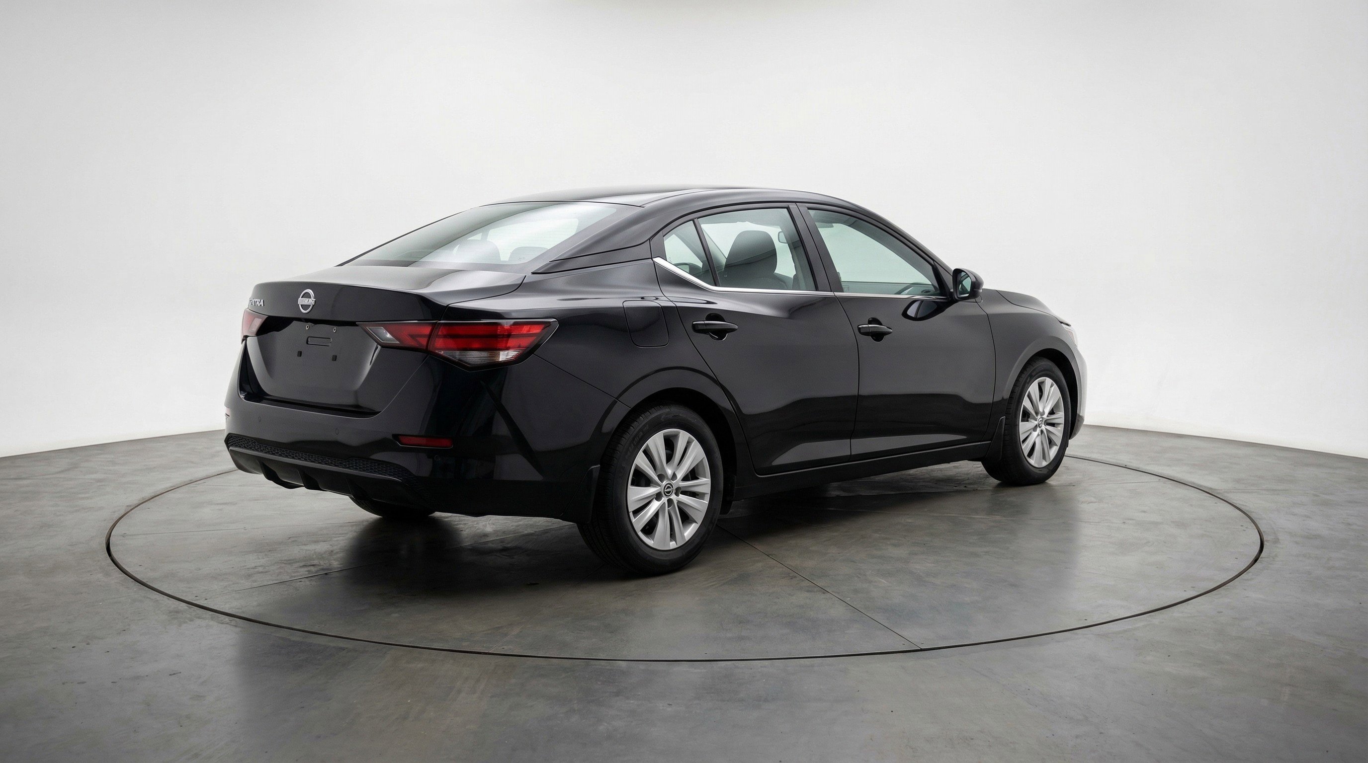 Used 2025 Nissan Sentra S FWD image 9