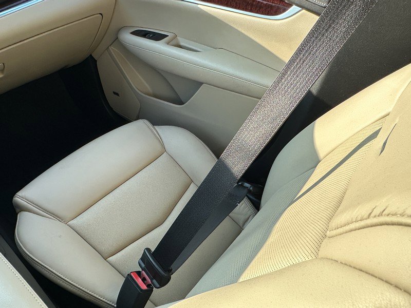 Used 2018 Cadillac XT5 Premium Luxury w/ Driver Assist Package image 17