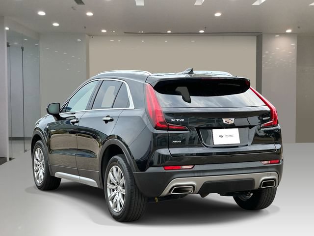Certified 2023 Cadillac XT4 Premium Luxury AWD/4WD image 3
