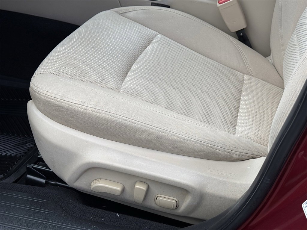 Used 2018 Subaru Outback 2.5i Premium image 16