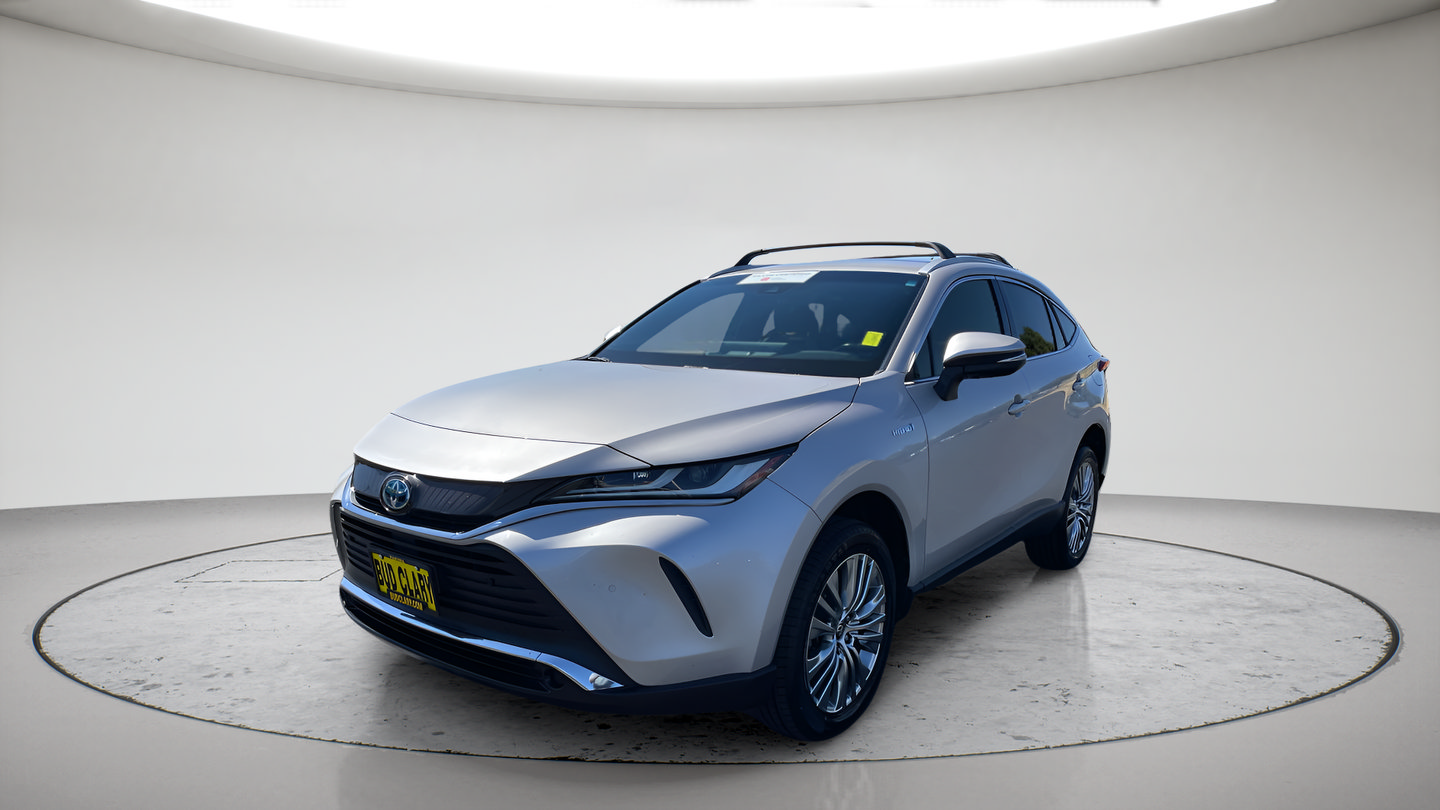 Certified 2021 Toyota Venza XLE w/ Softex Package AWD/4WD image 7