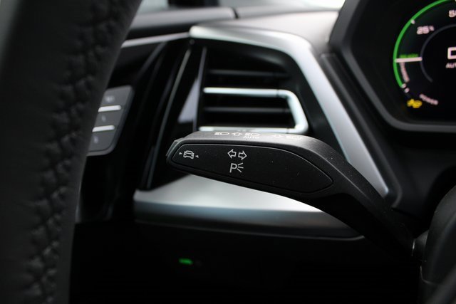 New 2025 Audi Q4 e-tron Premium Plus image 15