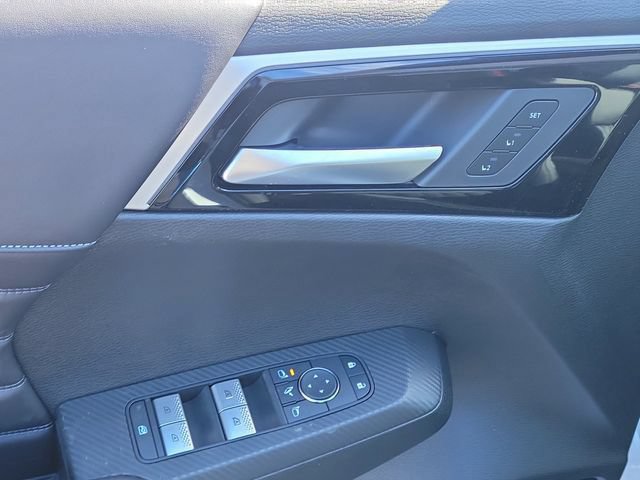 New 2026 Mitsubishi Outlander SEL FWD image 24