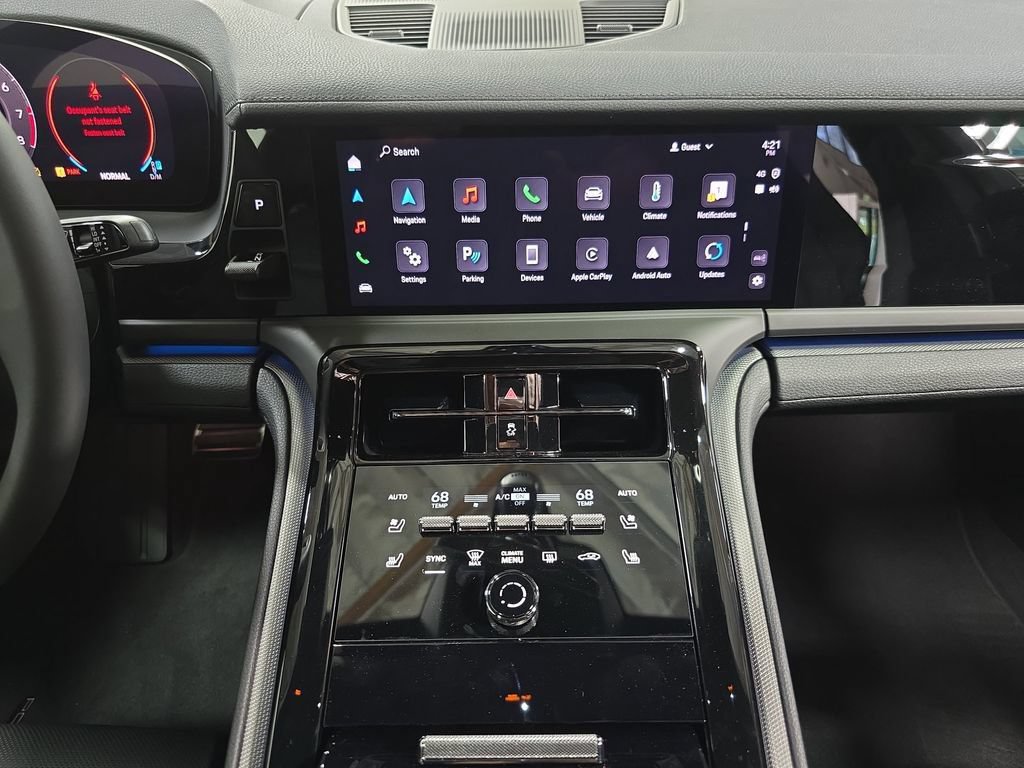 Certified 2025 Porsche Panamera RWD image 16