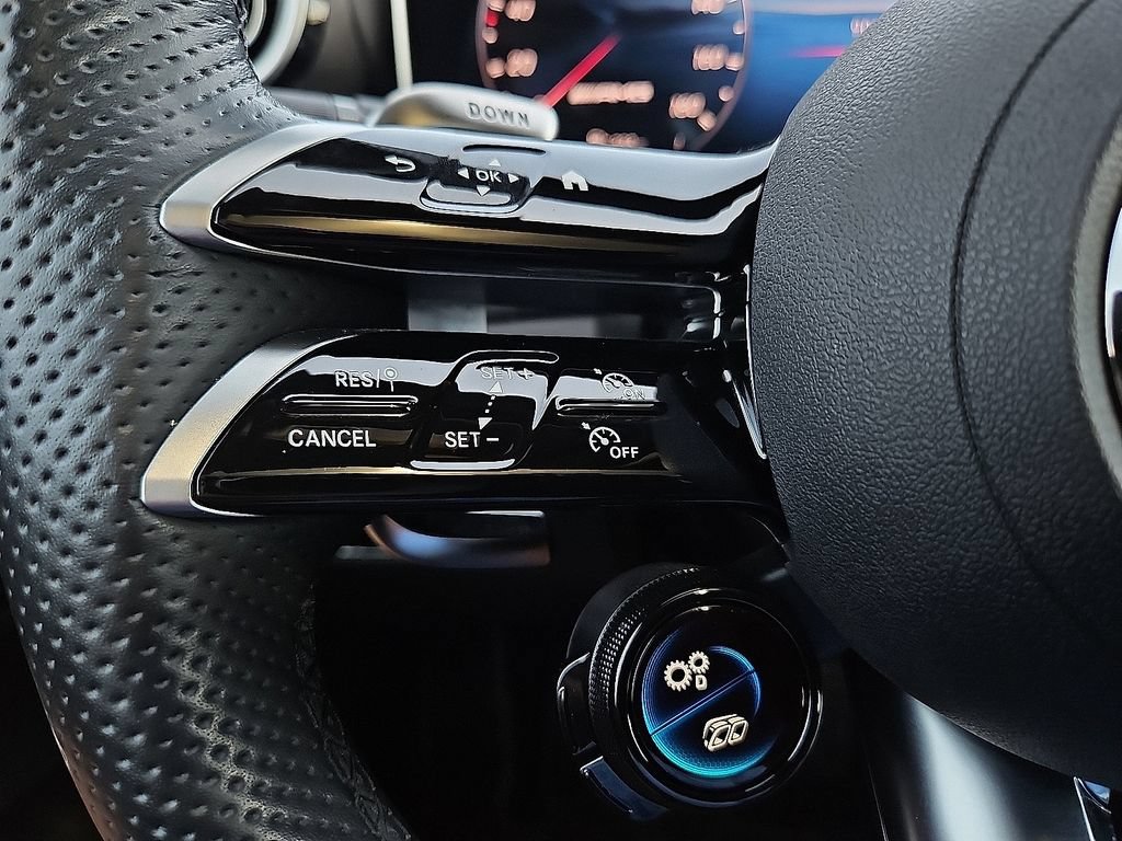 Certified 2025 Mercedes-Benz GLC 43 AMG 4MATIC image 29