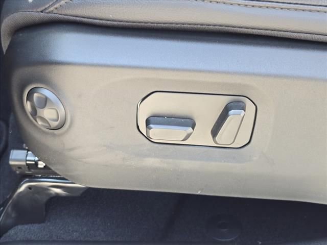 New 2025 Jeep Wrangler Sahara w/ Technology Group image 9