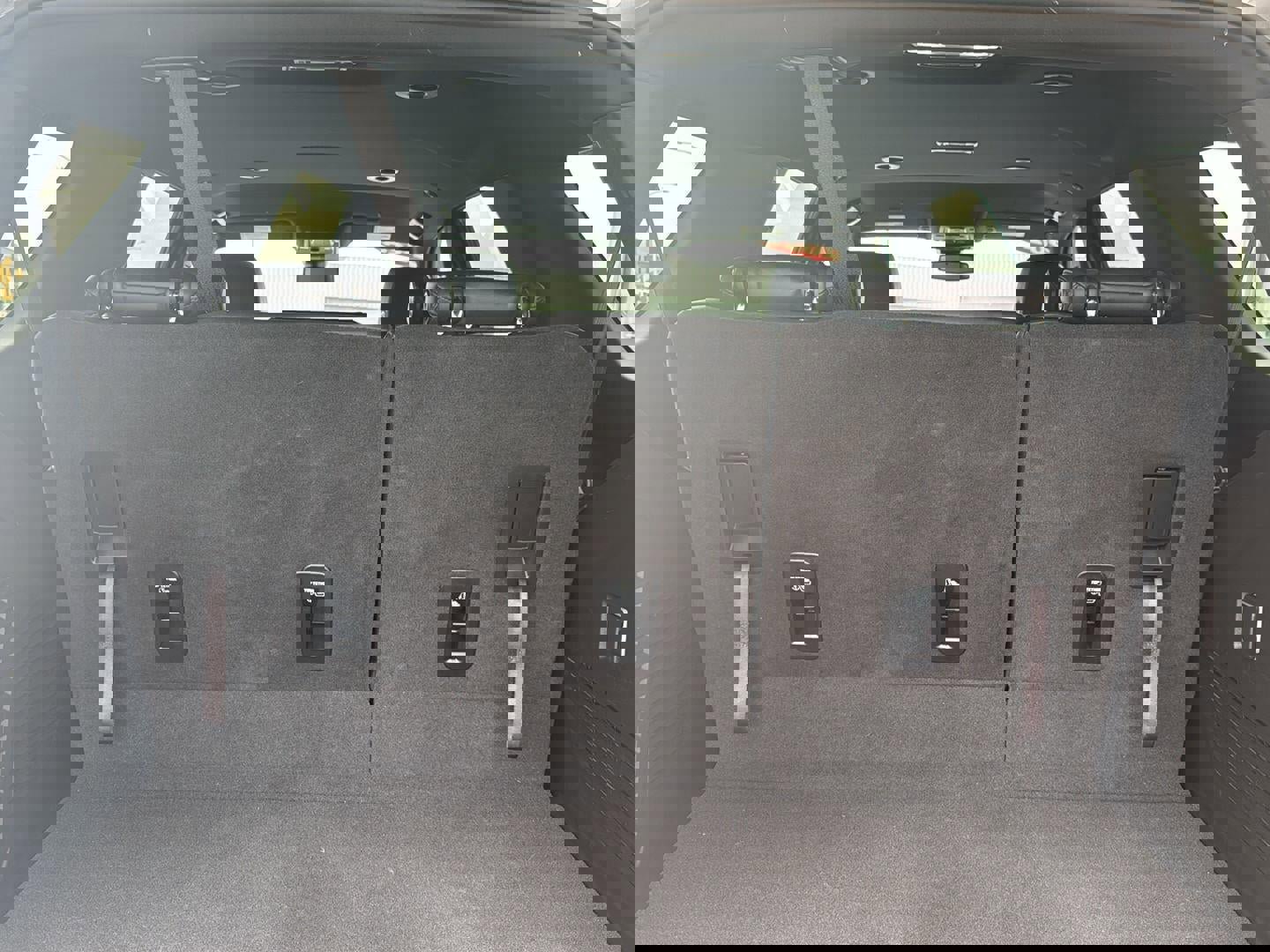 Used 2024 Chevrolet Tahoe Z71 image 4