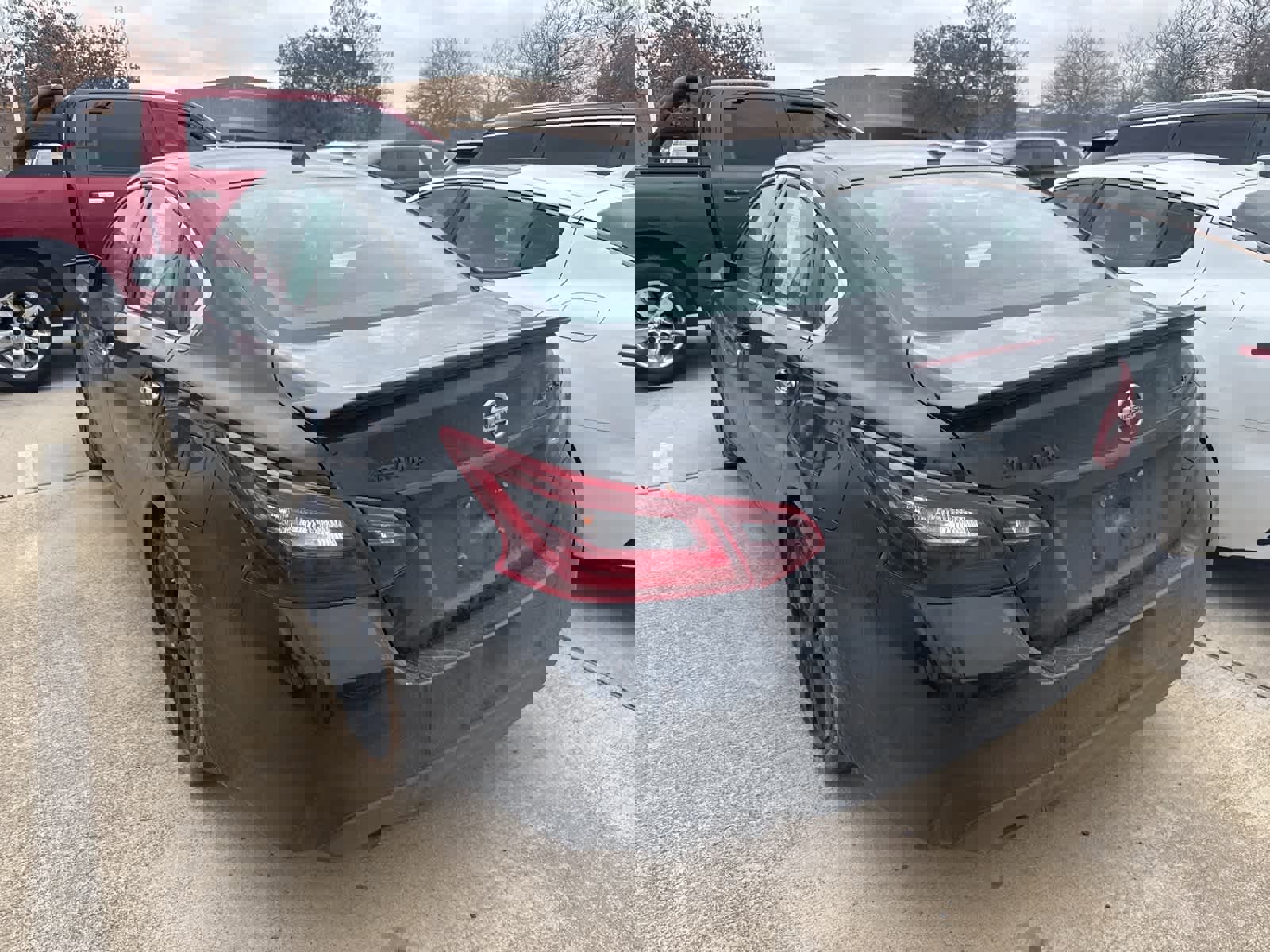 Used 2018 Nissan Altima 2.5 SR w/ SR Midnight Edition image 6