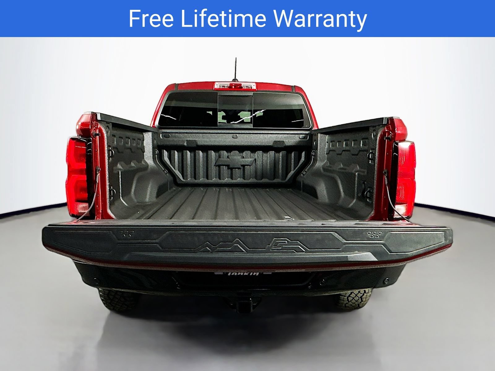 New 2026 Chevrolet Colorado ZR2 w/ Technology Package AWD/4WD image 29