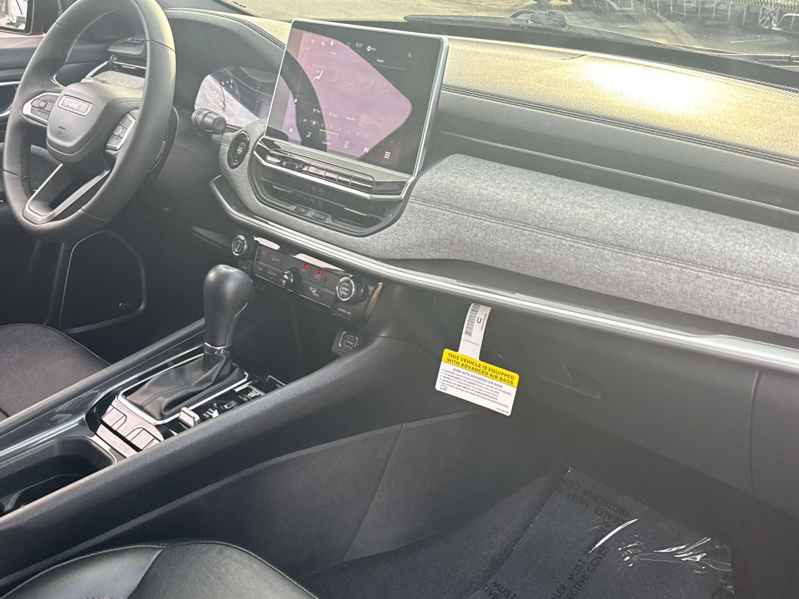 Used 2023 Jeep Compass Latitude w/ Sun and Sound Group image 30