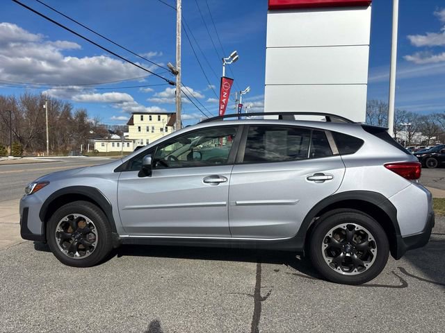 Used 2021 Subaru Crosstrek 2.0i Premium image 3