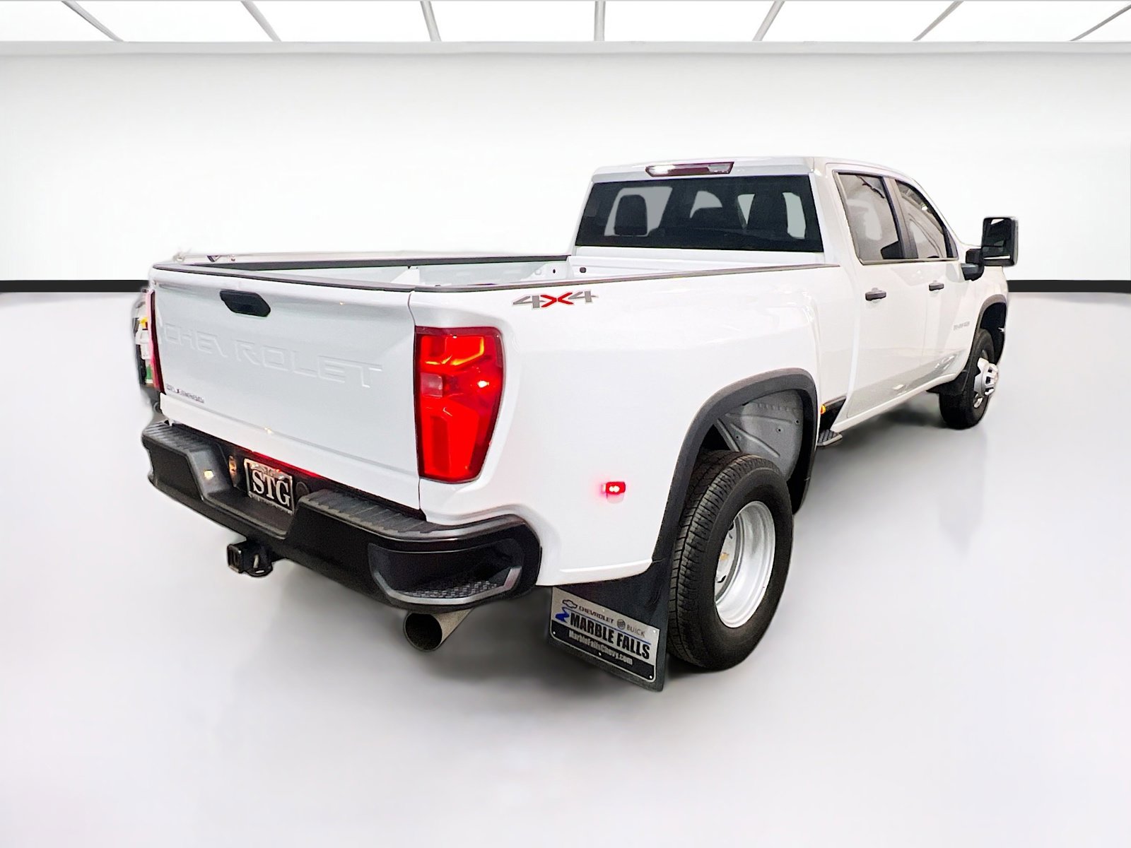 Used 2025 Chevrolet Silverado 3500 W/T image 4