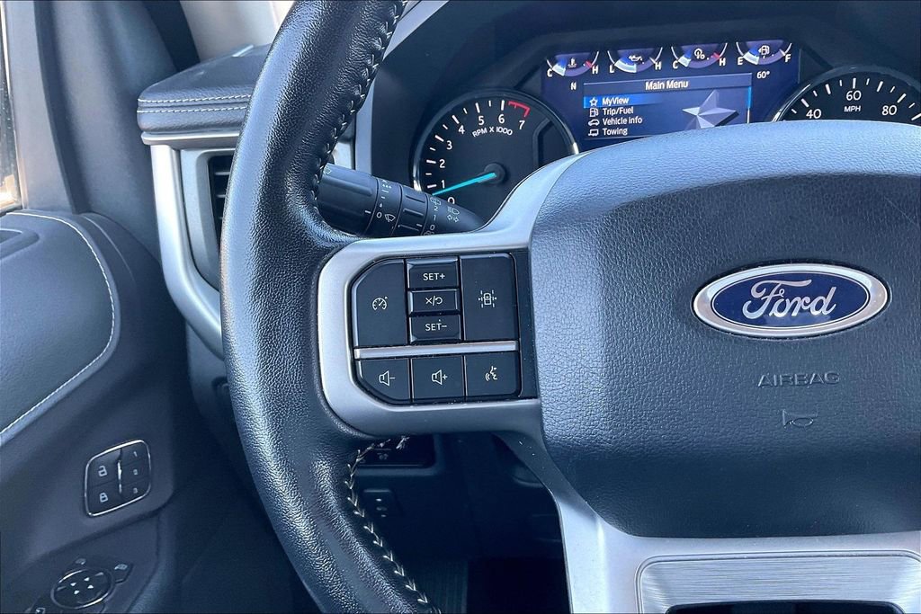 Used 2024 Ford Expedition XLT image 11