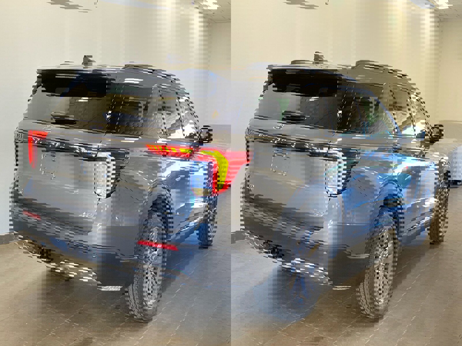 New 2026 Ford Explorer Active w/ Active Comfort Package image 8