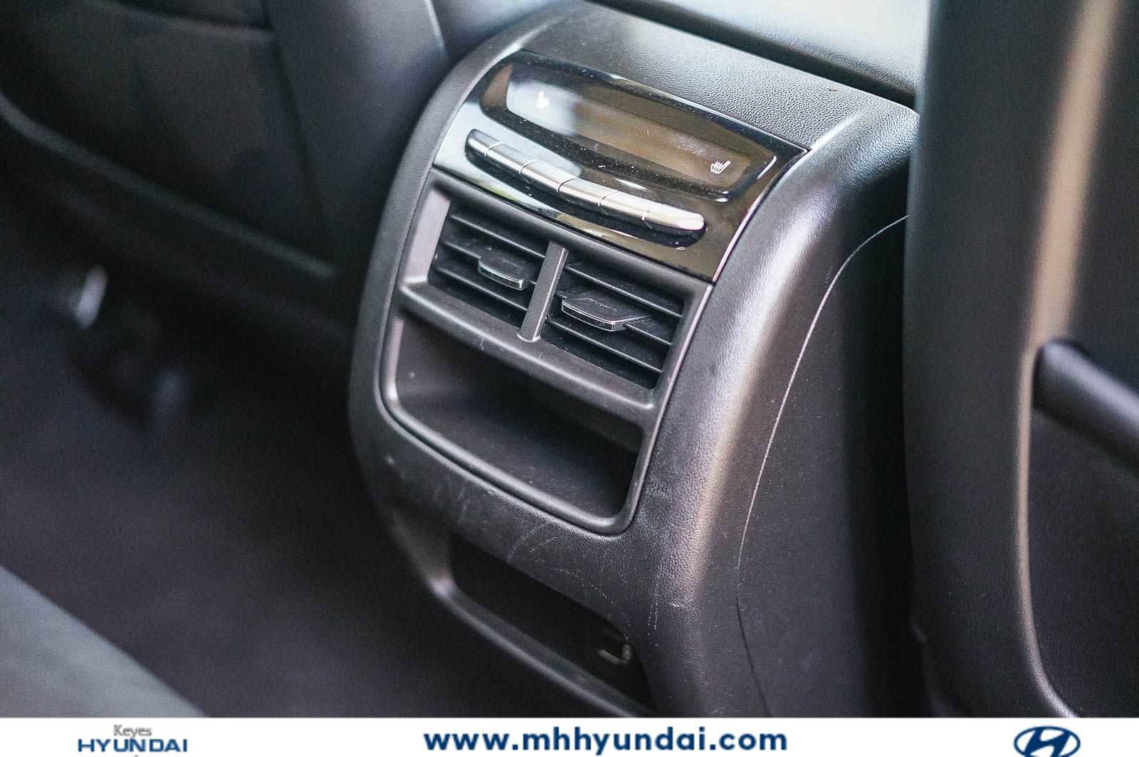 Used 2019 Cadillac XT5 Premium Luxury FWD image 17