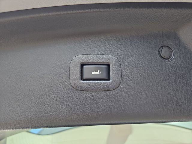 Used 2019 Nissan Armada Platinum AWD/4WD image 17