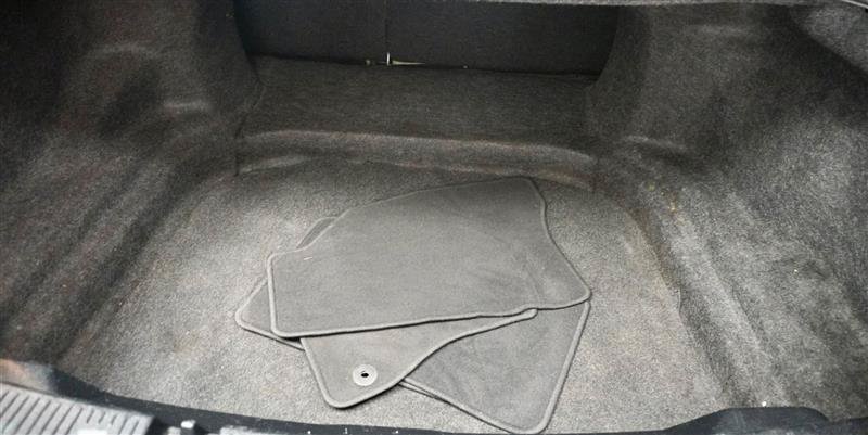 Used 2016 Ford Taurus Limited FWD image 40