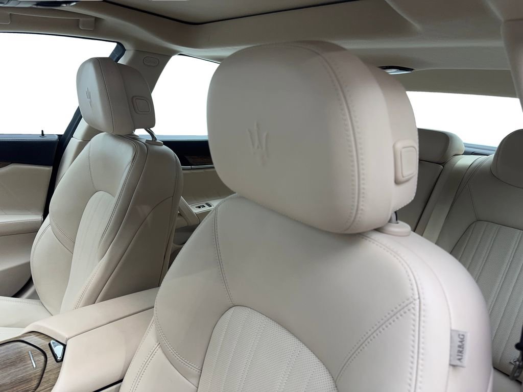 Used 2021 Maserati Ghibli image 27