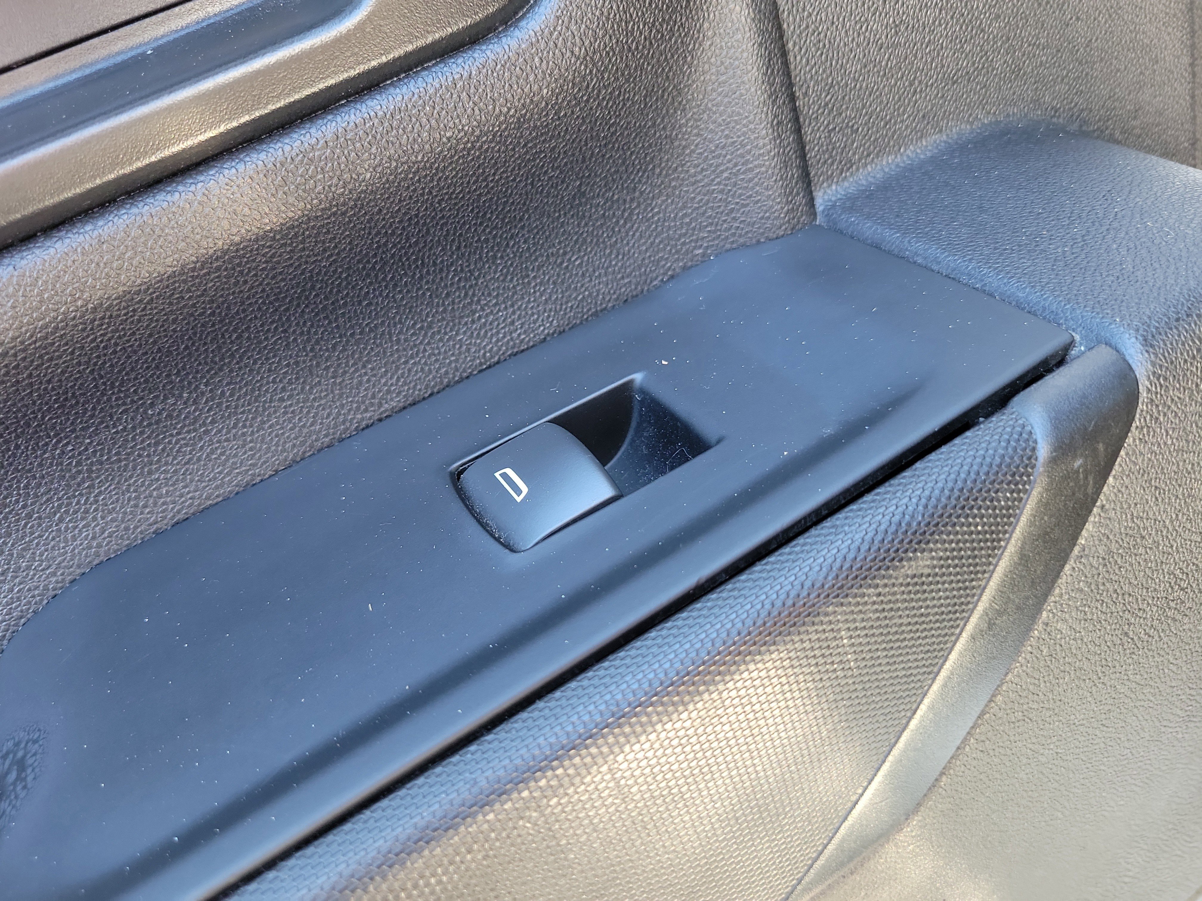 Used 2022 Chevrolet Silverado 2500 Custom image 16