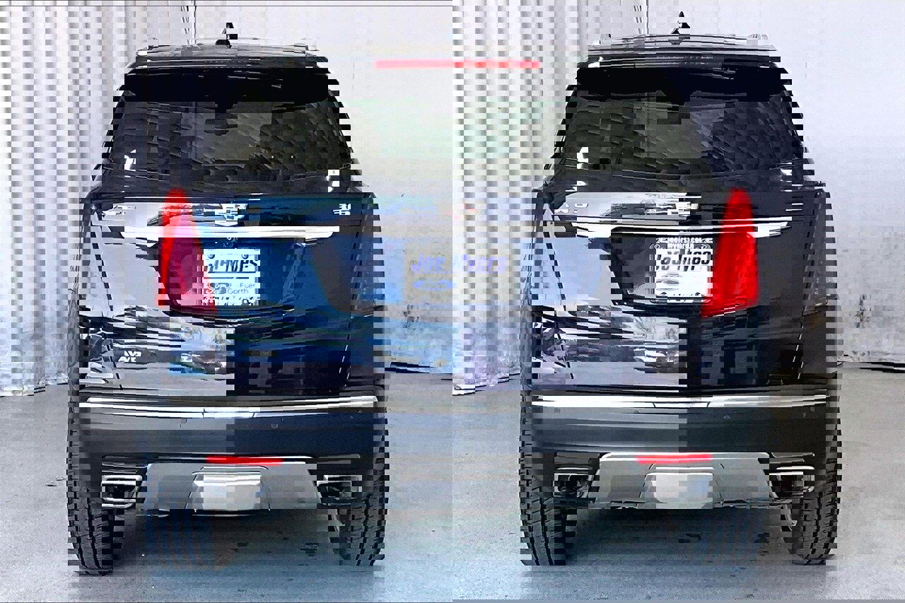 Used 2017 Cadillac XT5 Platinum image 4