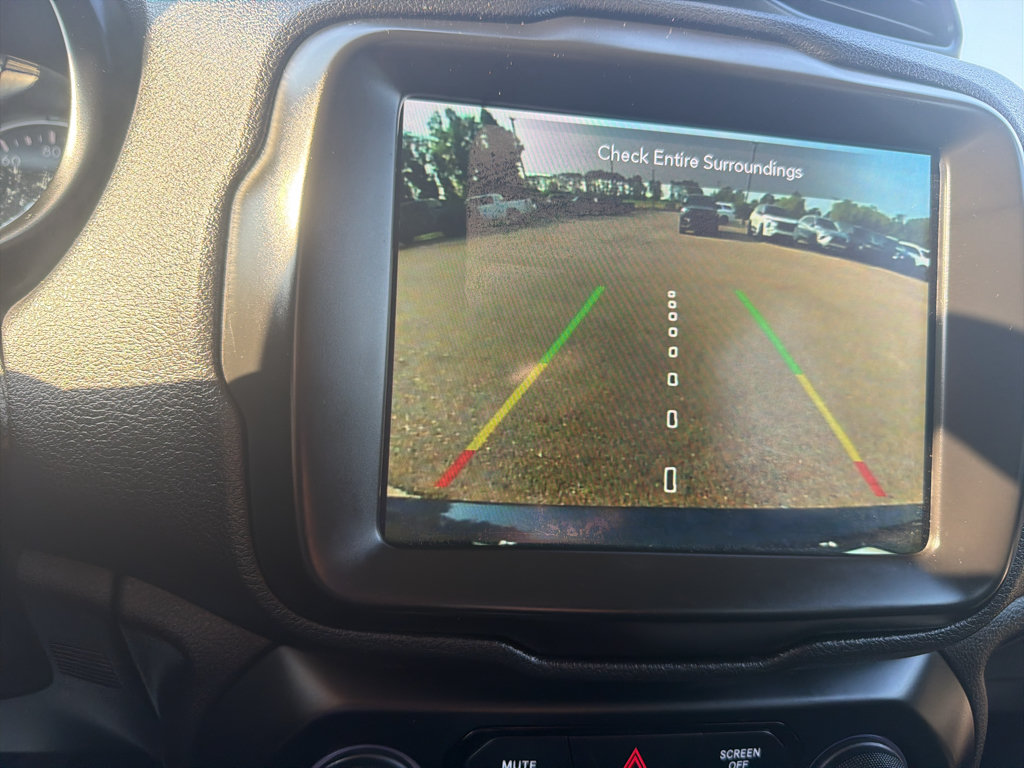Used 2021 Jeep Renegade Limited AWD/4WD image 11