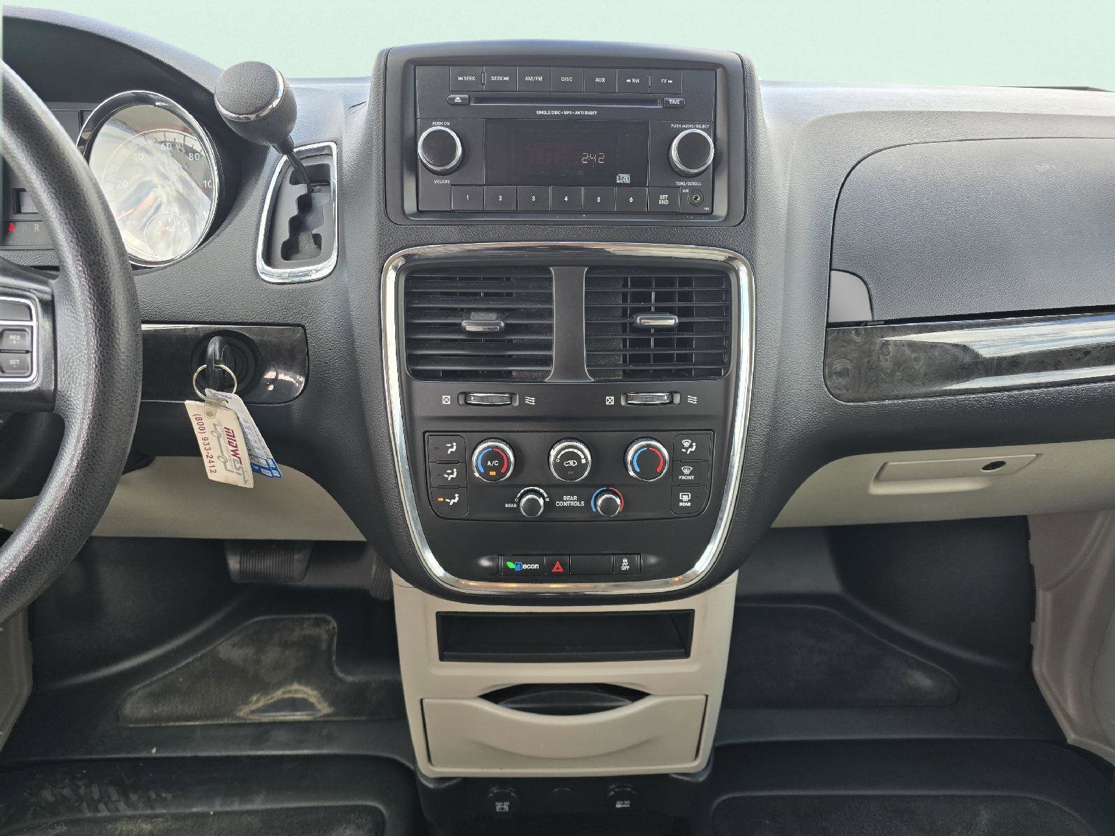 Used 2016 Dodge Grand Caravan SE w/ Quick Order Package 29E SE FWD image 14
