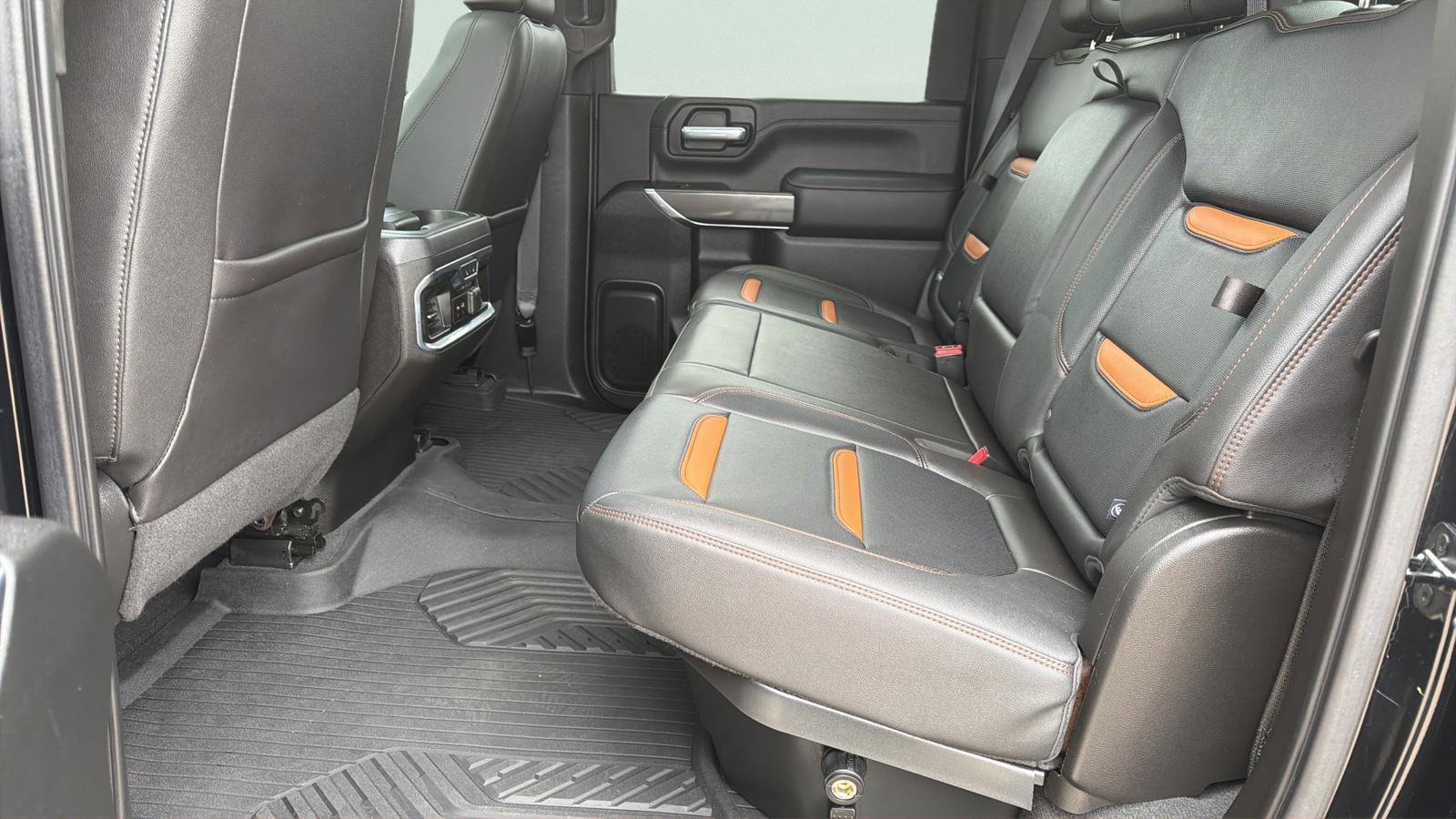 Used 2021 GMC Sierra 2500 AT4 w/ AT4 Premium Plus Package image 24