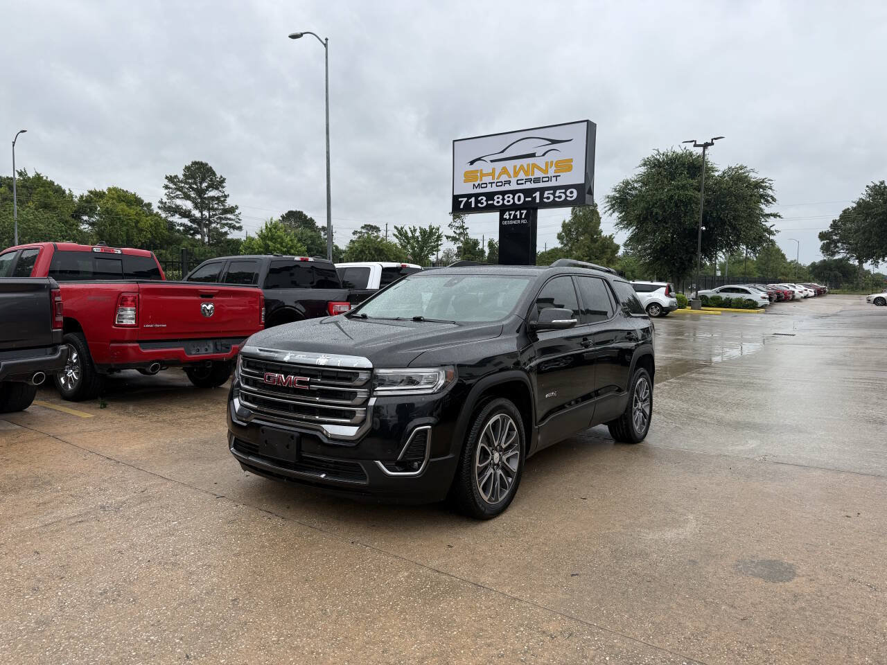 Used 2020 GMC Acadia AT4 w/ GMC Pro Grade Package AWD/4WD image 3