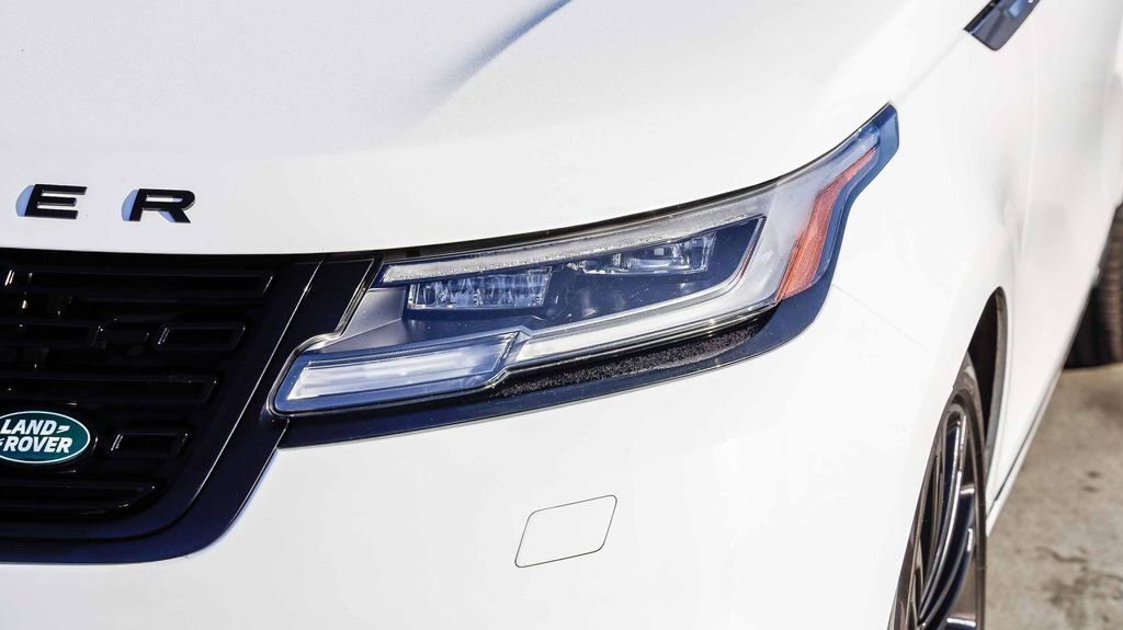 Used 2024 Land Rover Range Rover Velar Dynamic SE image 5