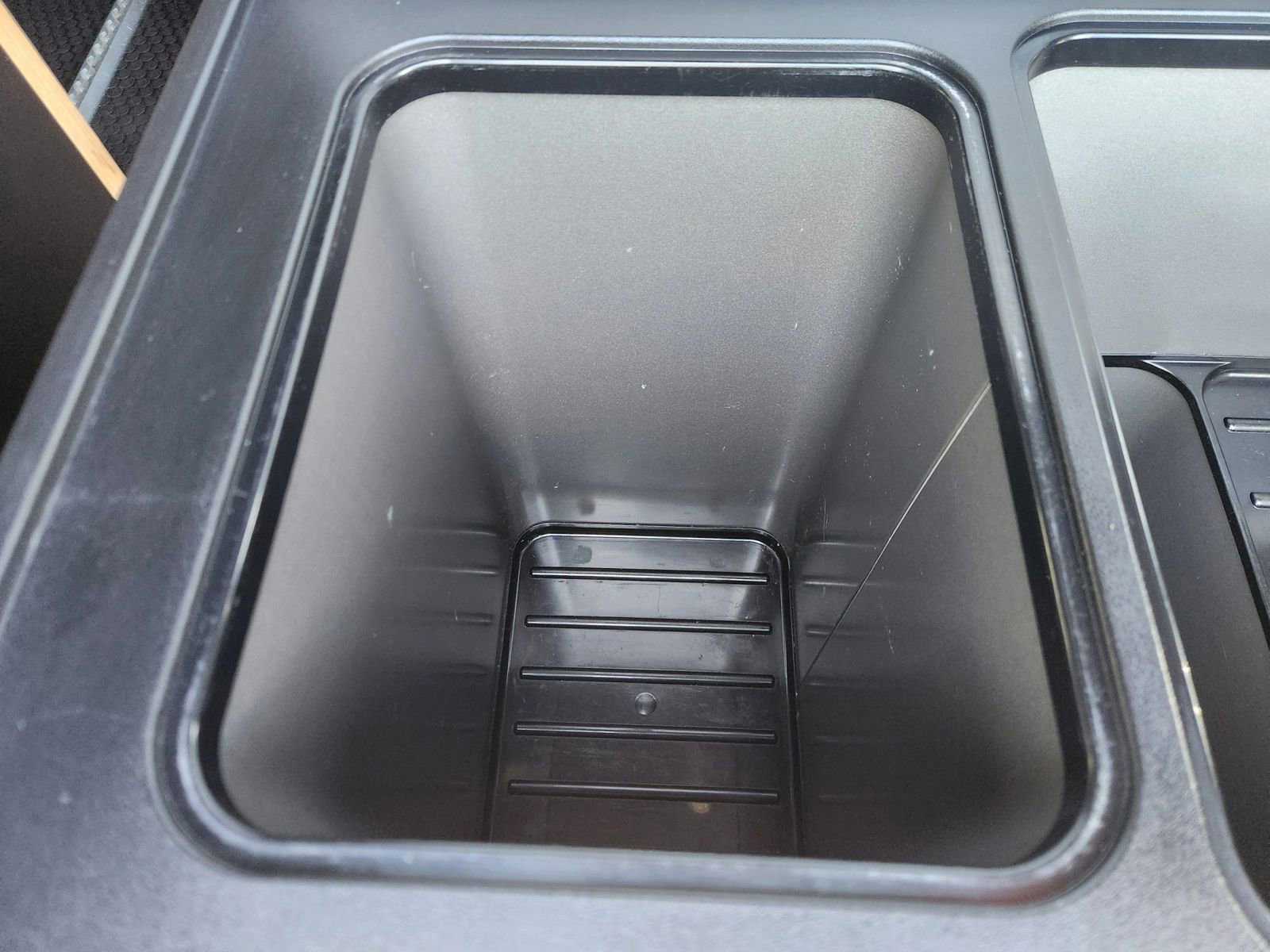 Used 2006 Dodge Sprinter 2500 w/ PWR Convenience Group image 15