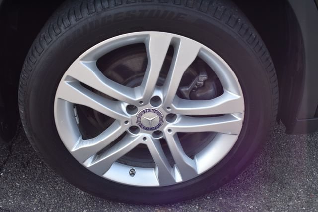 Used 2017 Mercedes-Benz GLA 250 4MATIC image 48