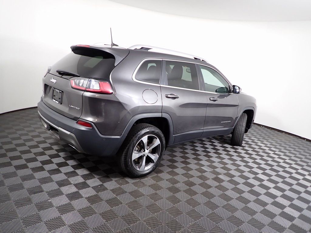 Used 2019 Jeep Cherokee Limited w/ Technology Group AWD/4WD image 23