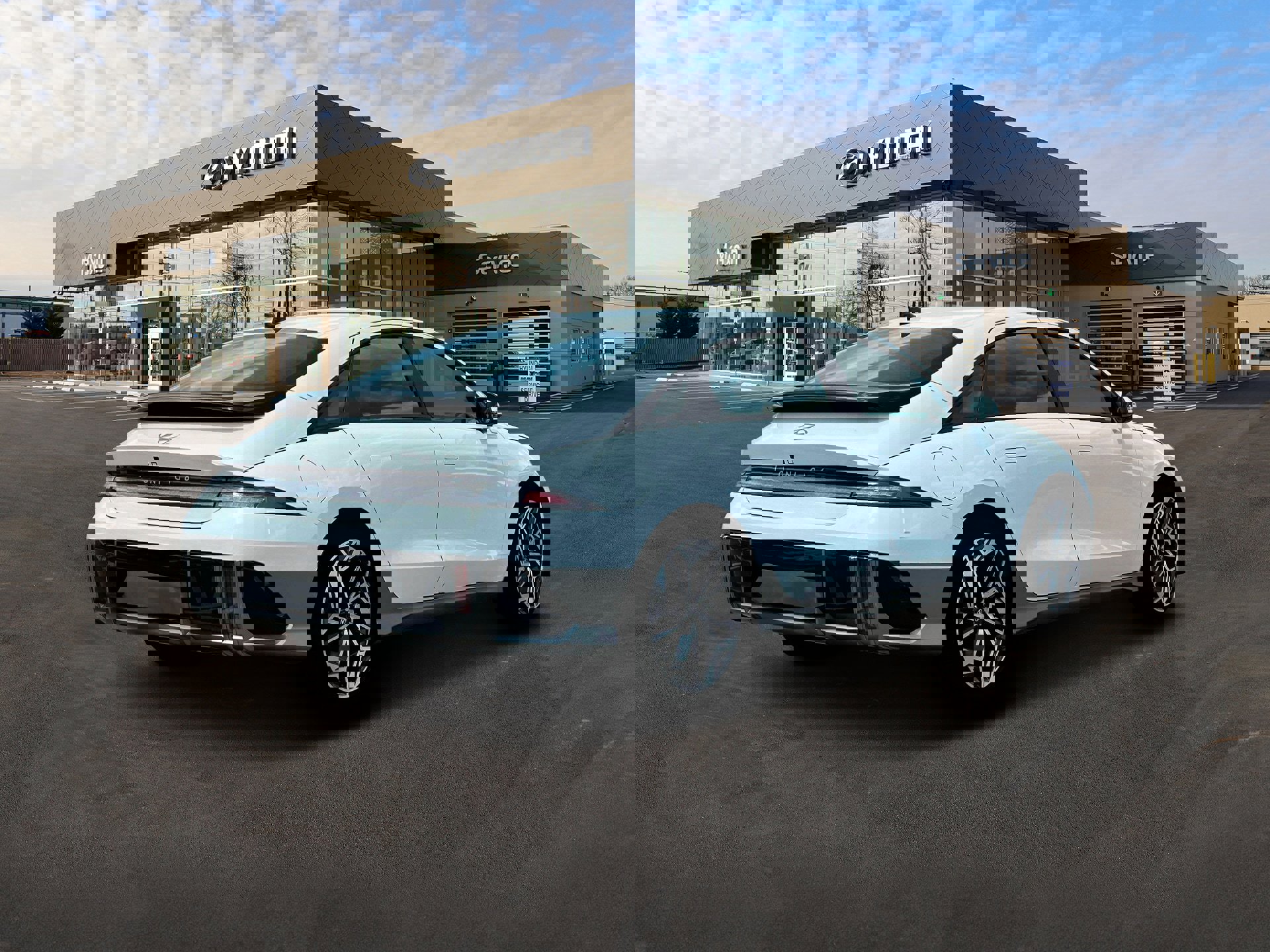 New 2025 Hyundai Ioniq 6 SEL image 7